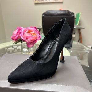 Vince Camuto Heels size 5.5 black